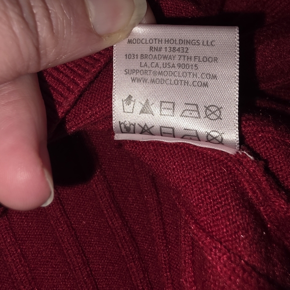 Modcloth Knit Top Size XL Red - Picture 8 of 8